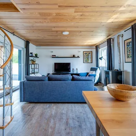 Maison Loic Holiday home *